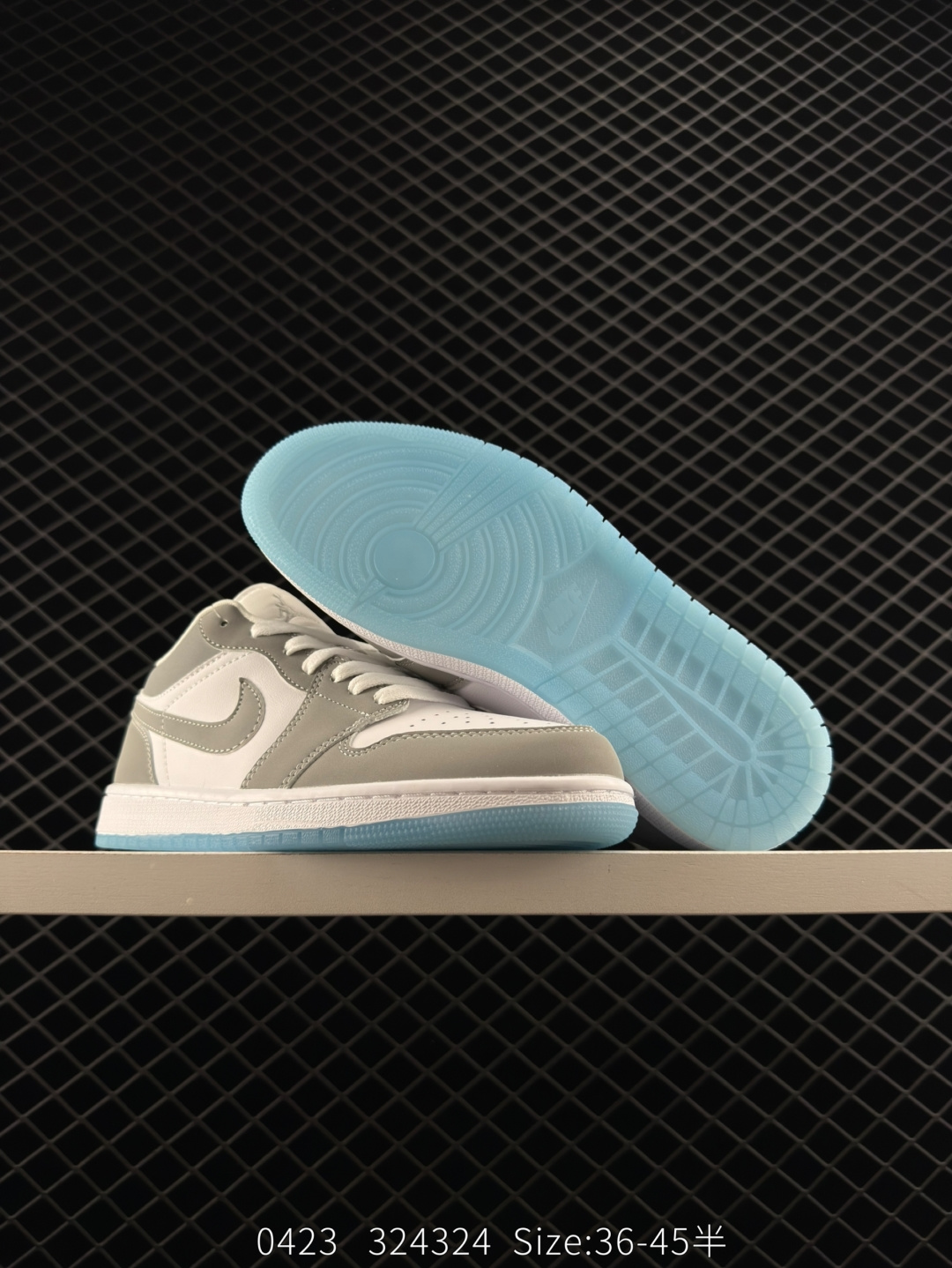 Nike Wmns Air Jordan 1 Low